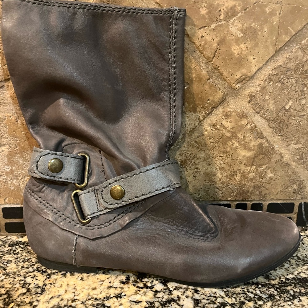 Leather gray boots